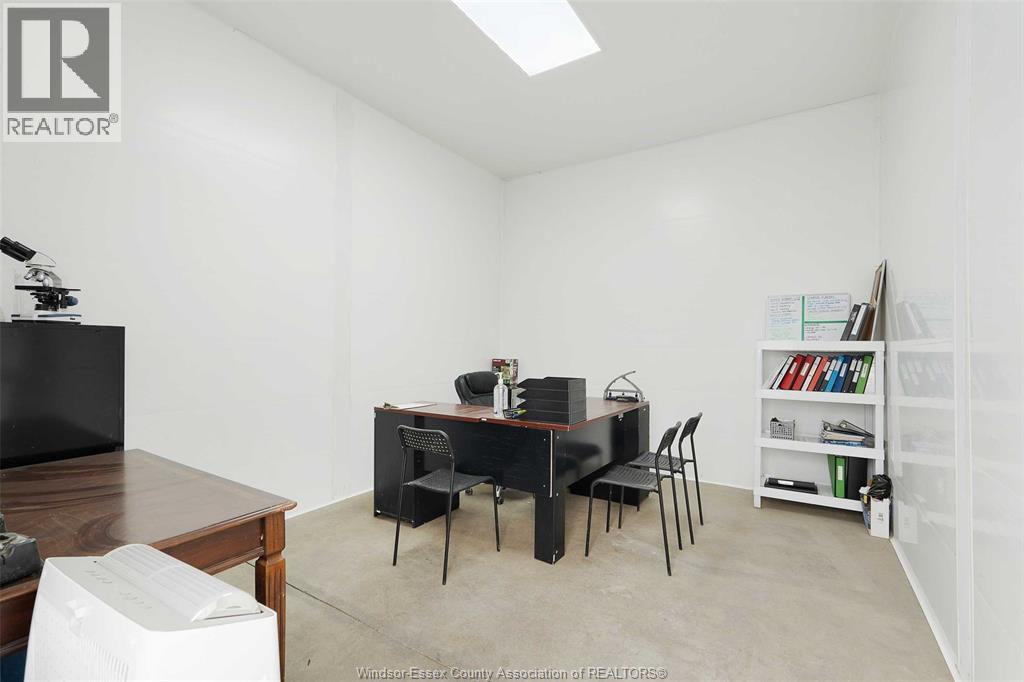 Photo 36 of 1027 Mersea Road 2, Leamington ON