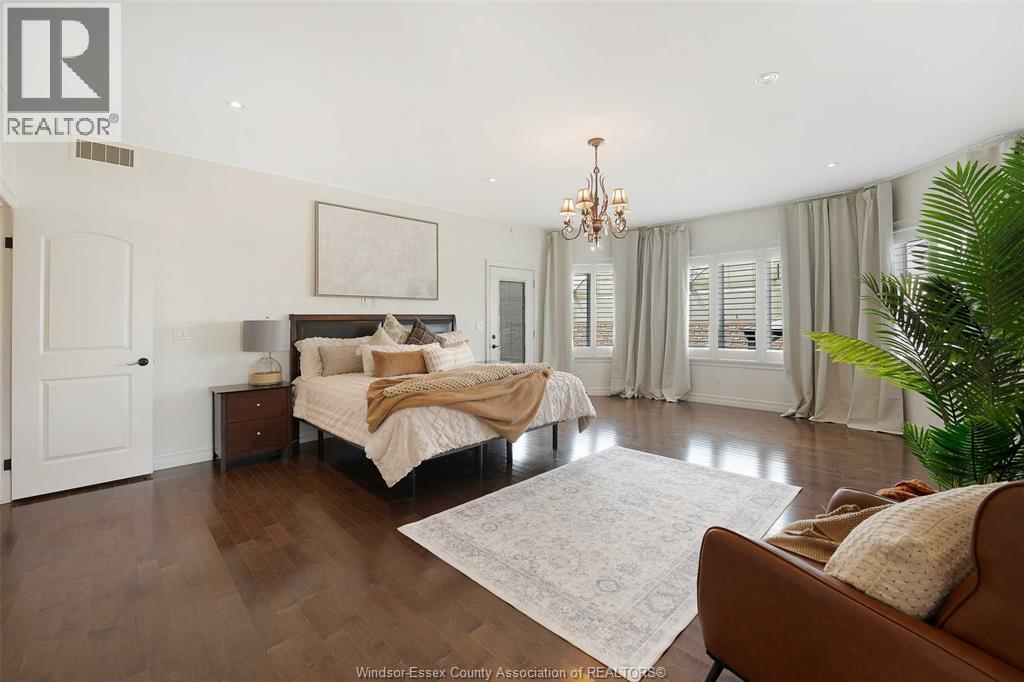 Photo 17 of 1027 Mersea Road 2, Leamington ON