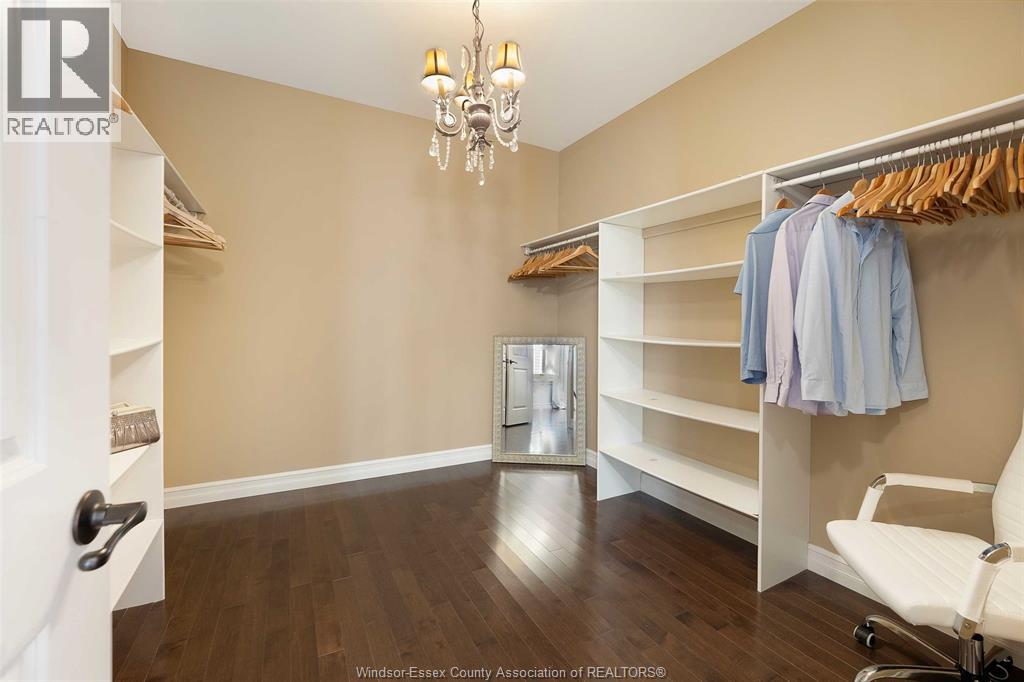 Photo 35 of 1027 Mersea Road 2, Leamington ON