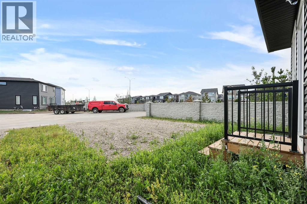 Photo 4 of 14520 24 Street Nw, Calgary AB