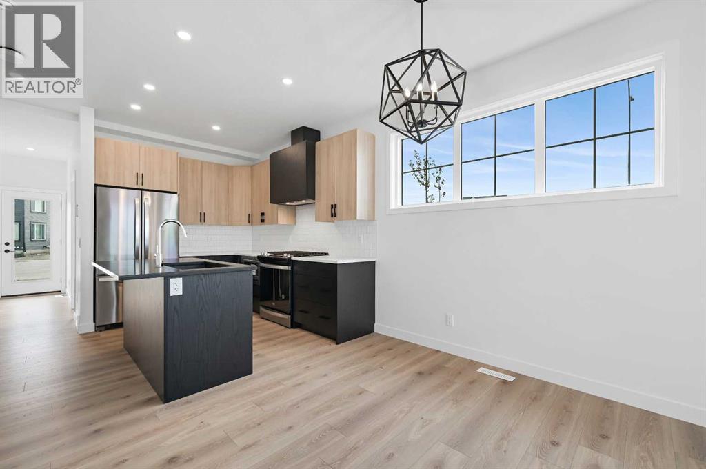 Photo 6 of 14520 24 Street Nw, Calgary AB