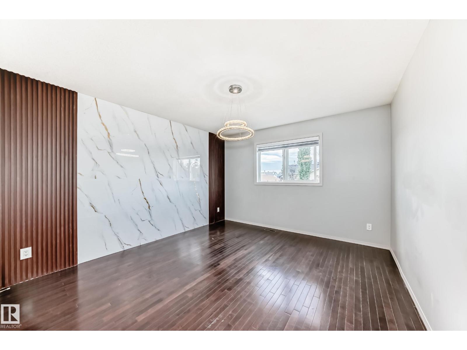 Photo 19 of 11314 167 A Av Nw, Edmonton AB