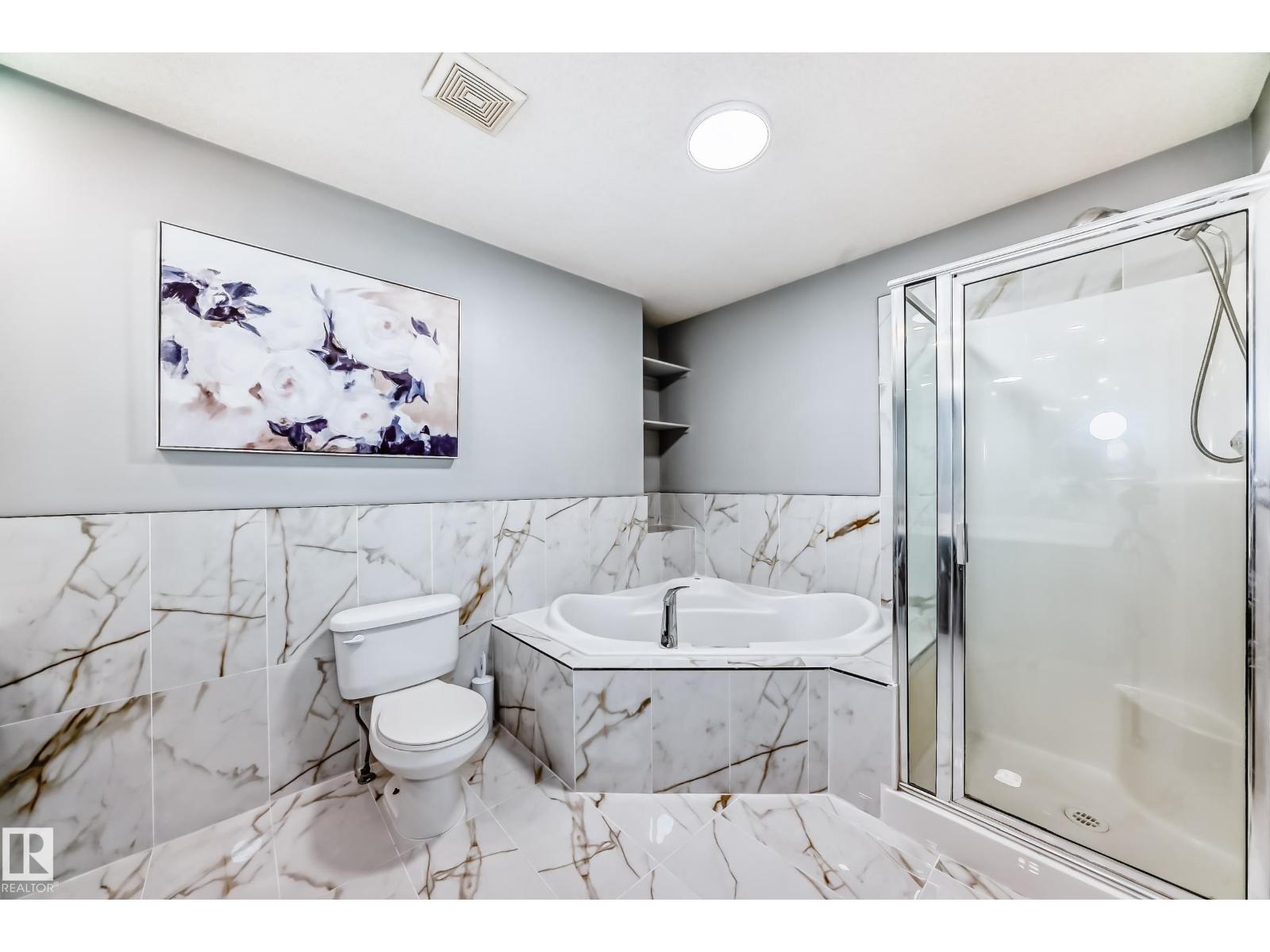 Photo 21 of 11314 167 A Av Nw, Edmonton AB
