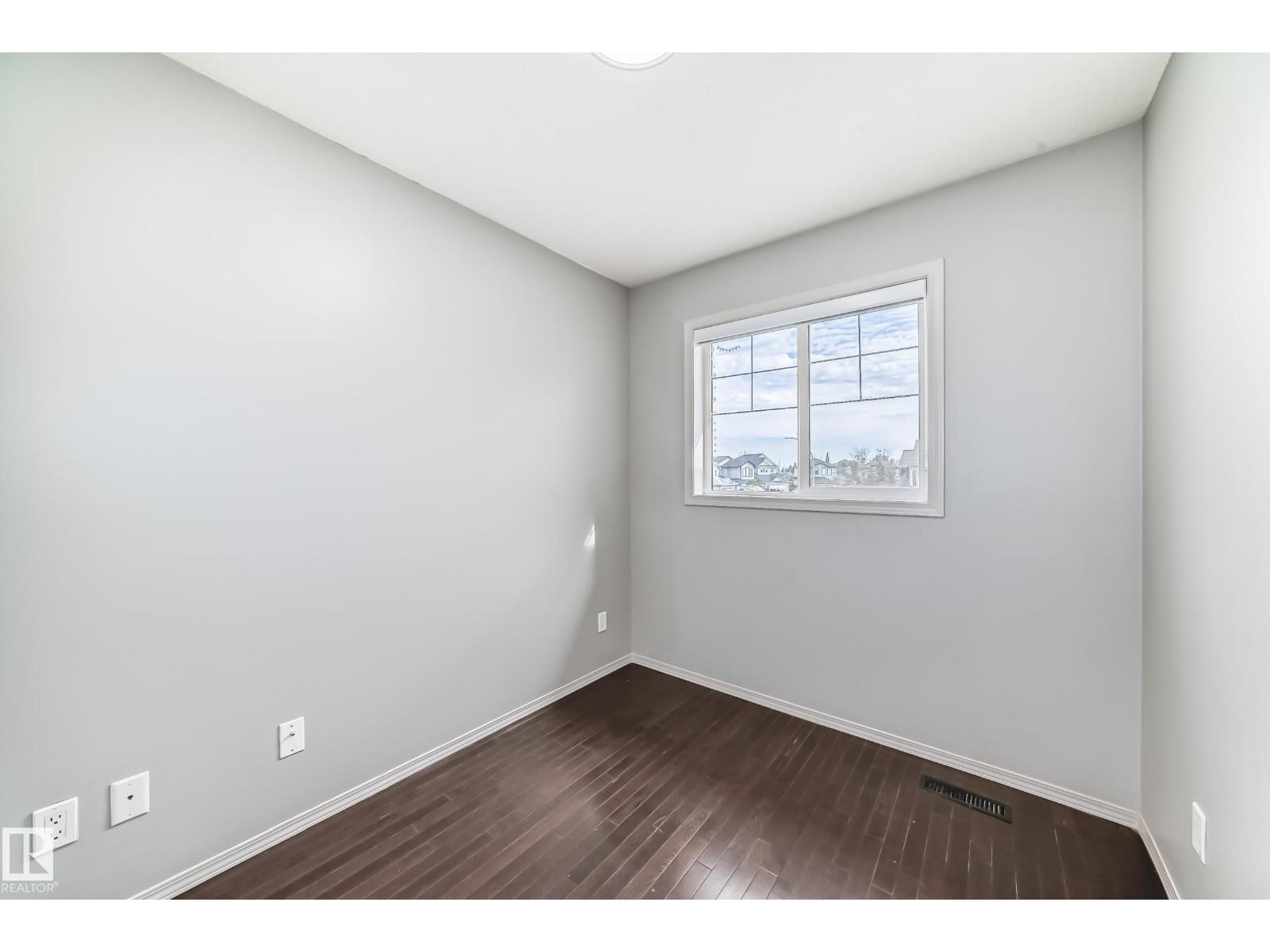 Photo 29 of 11314 167 A Av Nw, Edmonton AB