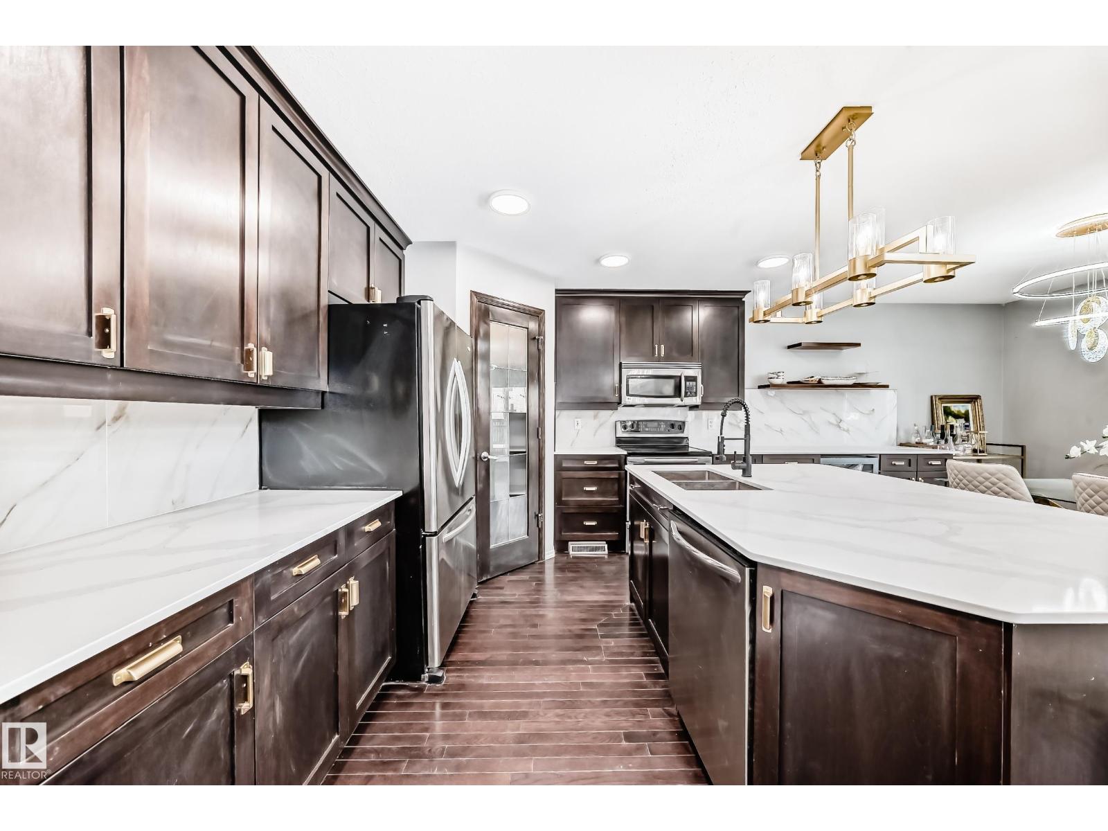 Photo 9 of 11314 167 A Av Nw, Edmonton AB