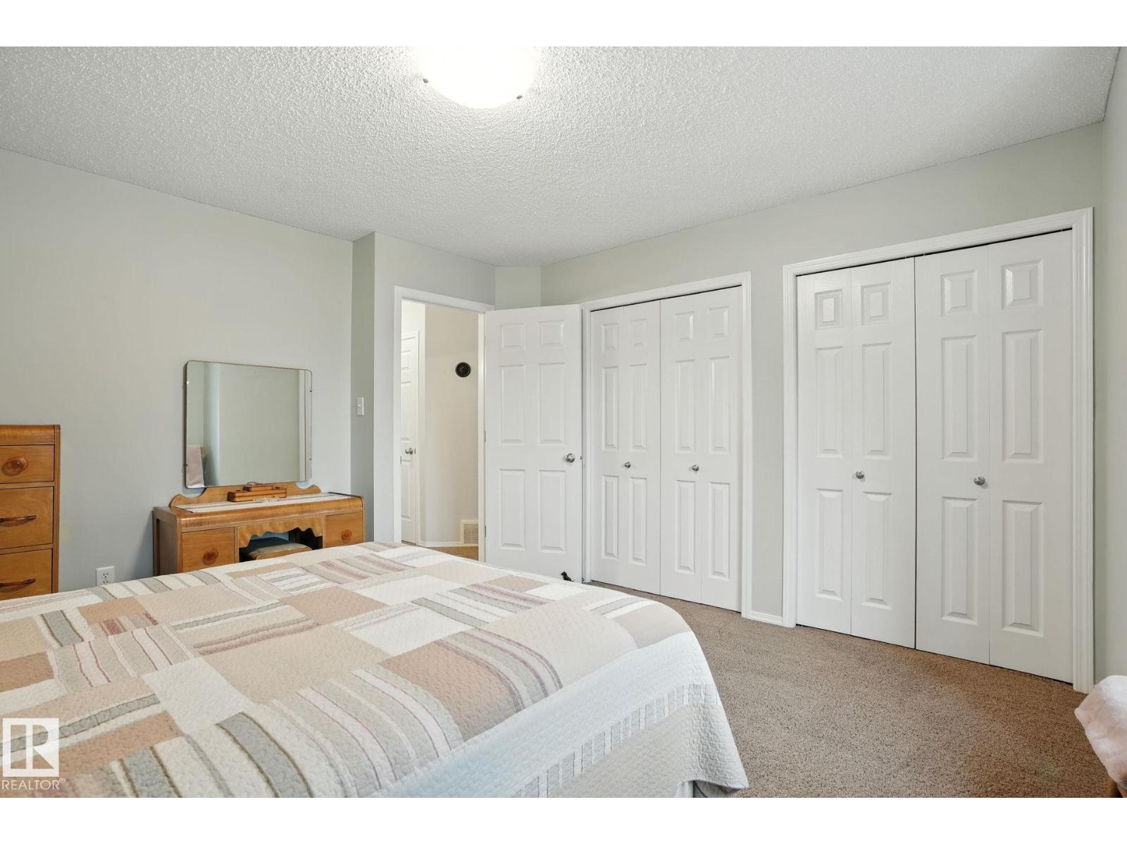 Photo 13 of 717 82 St Sw, Edmonton AB