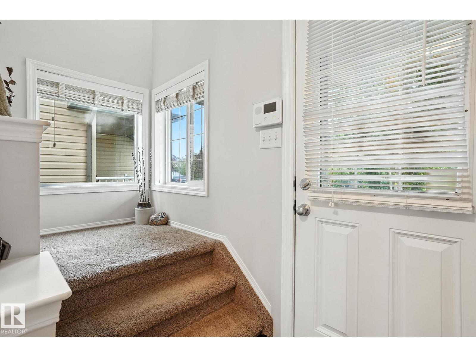 Photo 11 of 717 82 St Sw, Edmonton AB