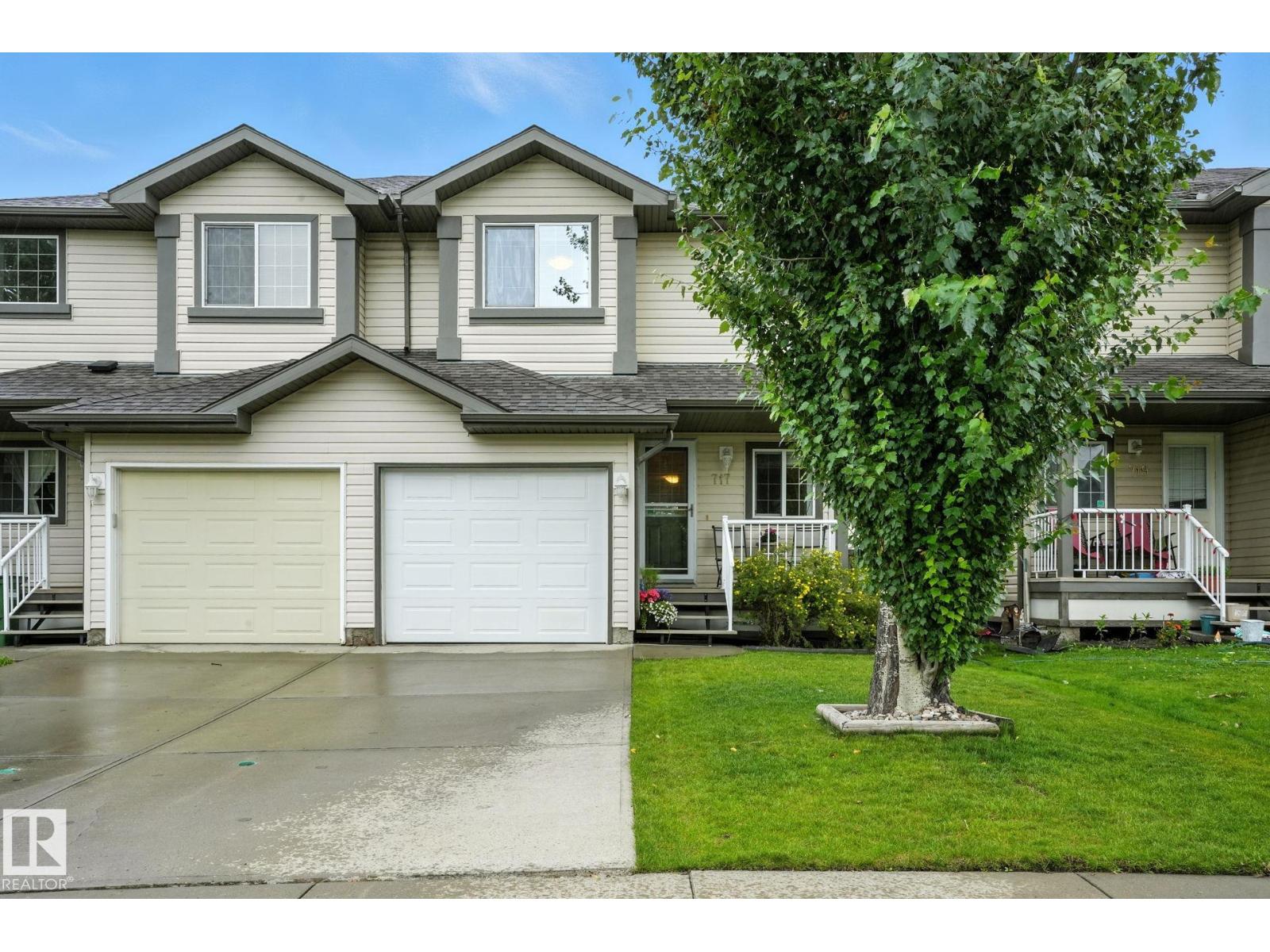 Photo 5 of 717 82 St Sw, Edmonton AB