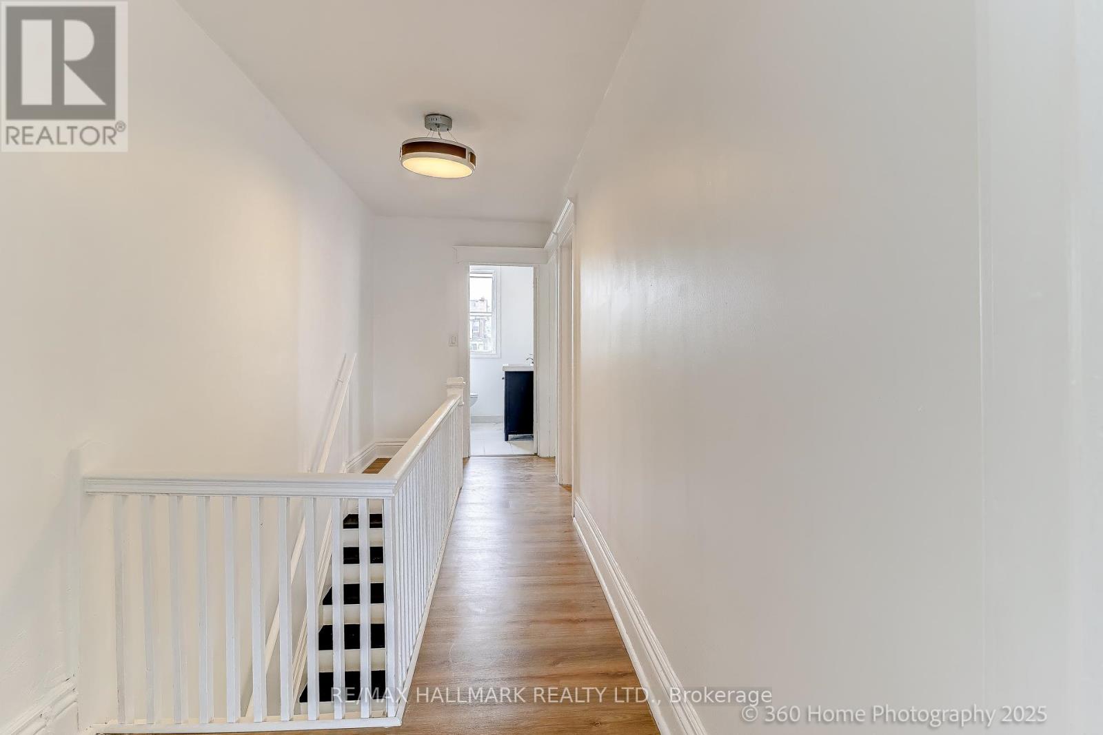 Photo 19 of 18 Conway Avenue, Toronto ON