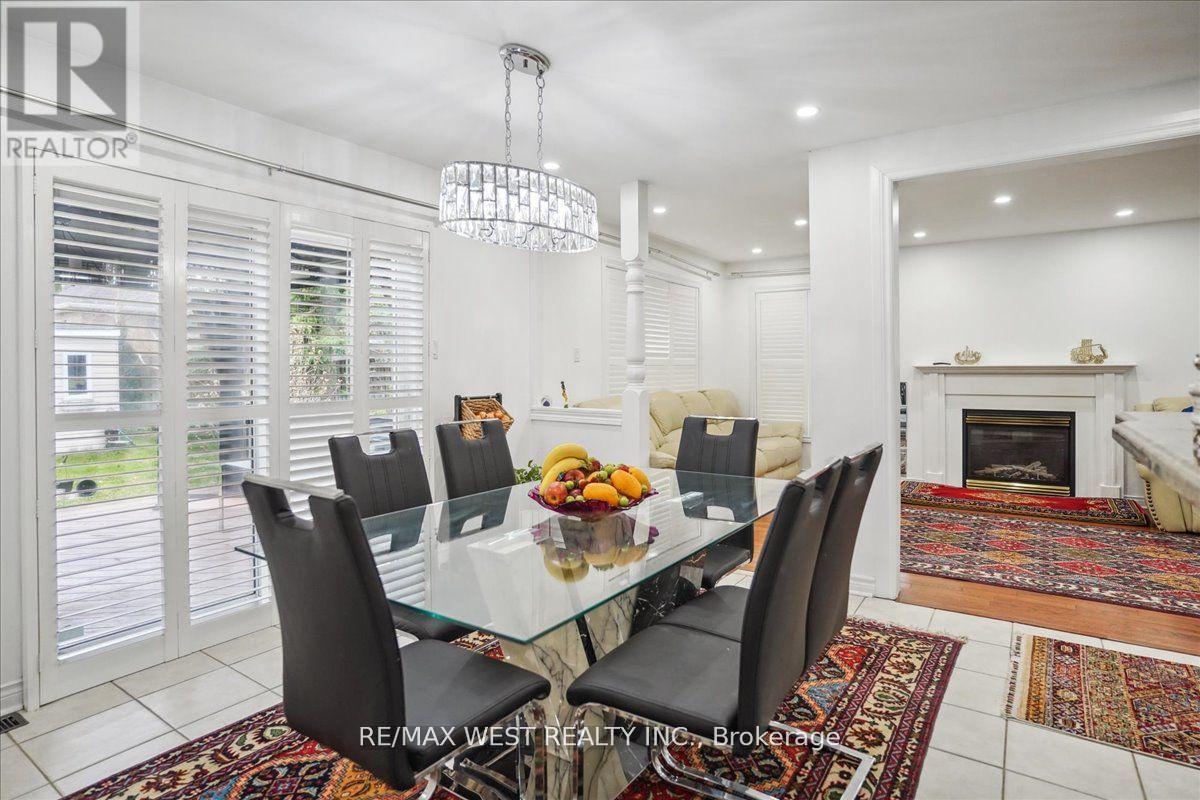 Photo 16 of 3 Branstone Drive, Whitby ON