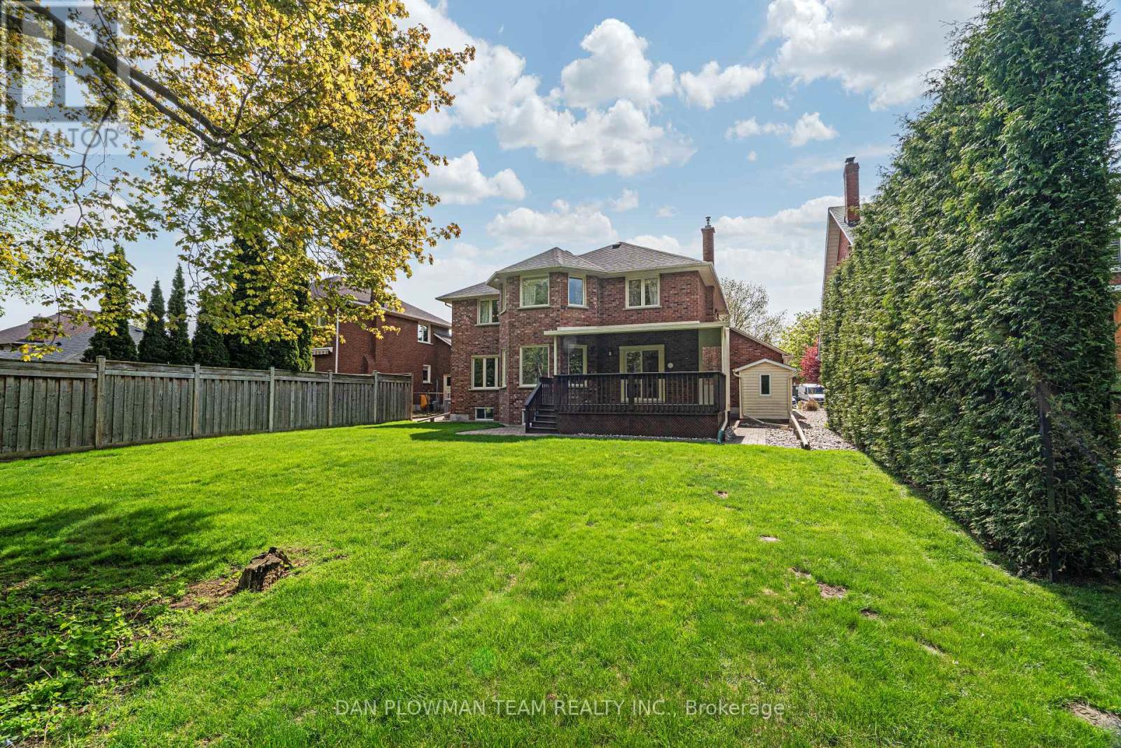 Photo 42 of 132 Samac Trail, Oshawa ON