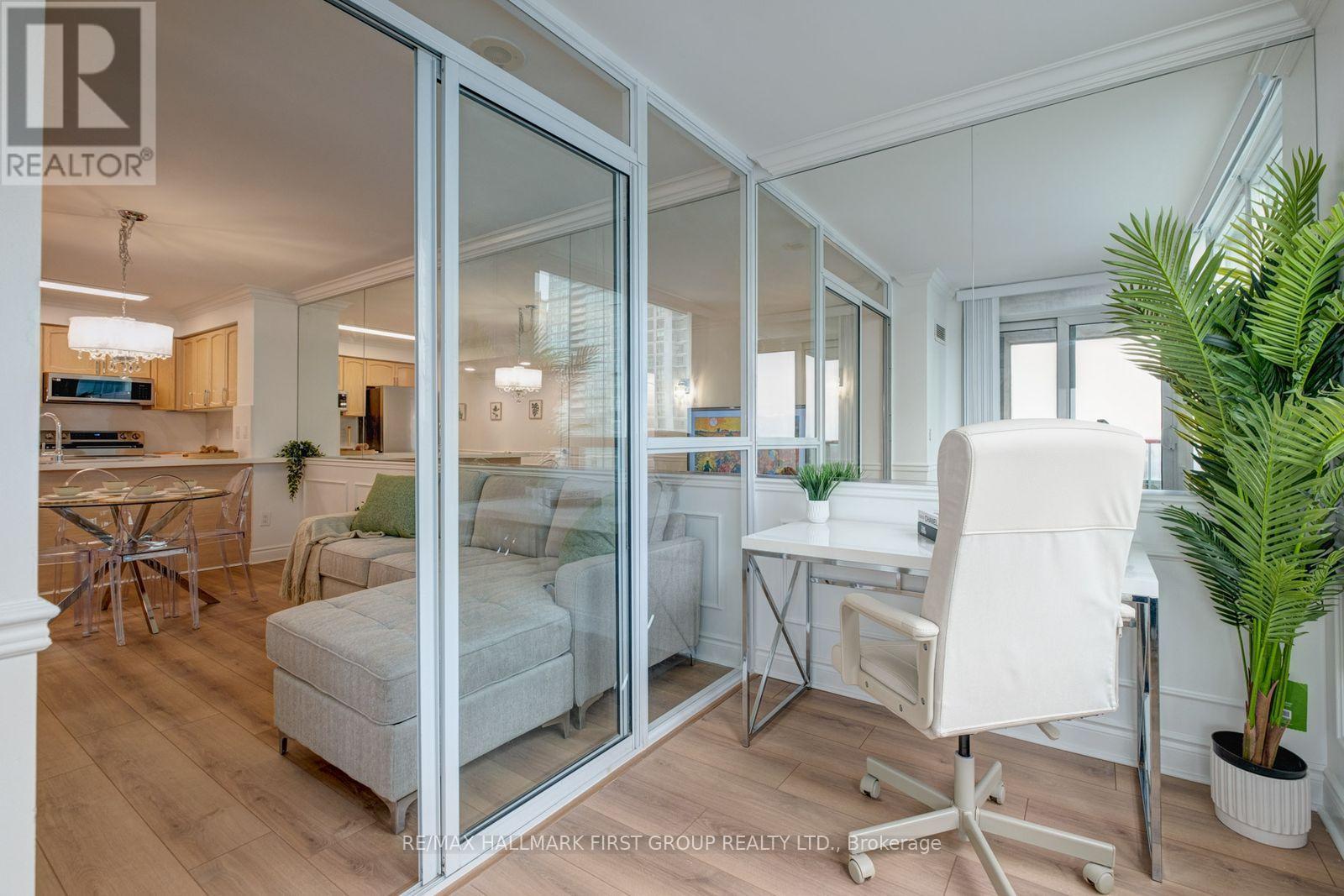 Photo 13 of 1008 60 Brian Harrison Way, Toronto ON