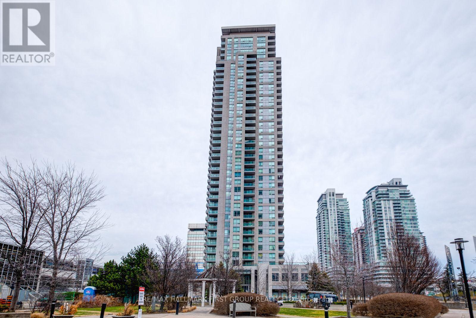 Photo 10 of 1008 60 Brian Harrison Way, Toronto ON