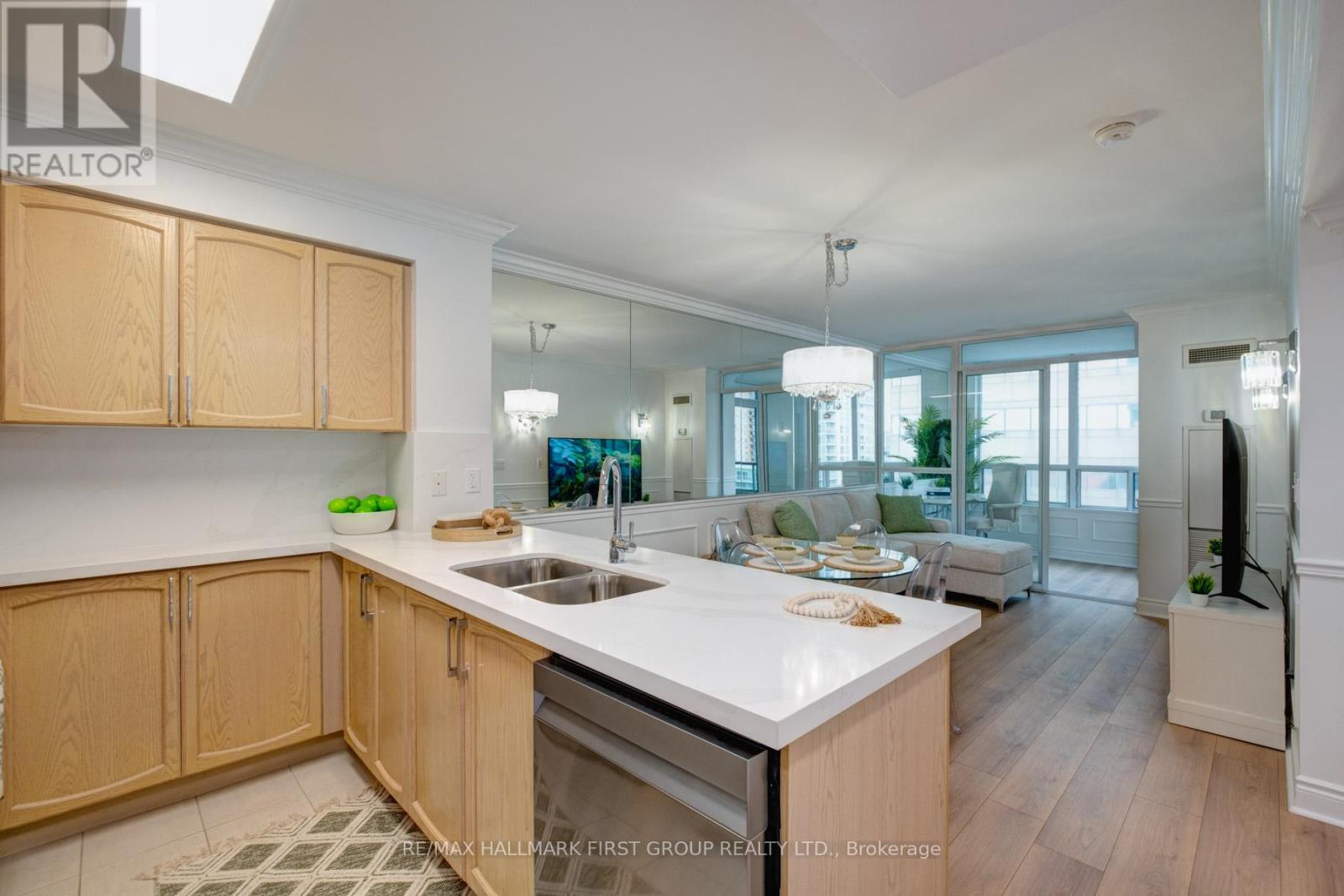 Photo 15 of 1008 60 Brian Harrison Way, Toronto ON