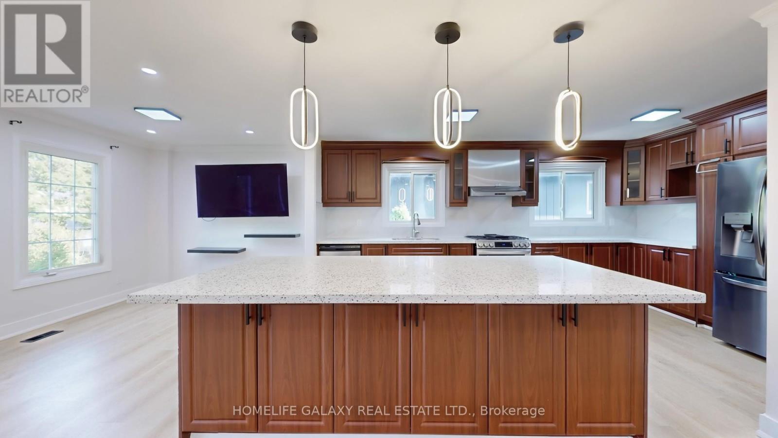 Photo 1 of 1882 Shadybrook Drive, Pickering ON