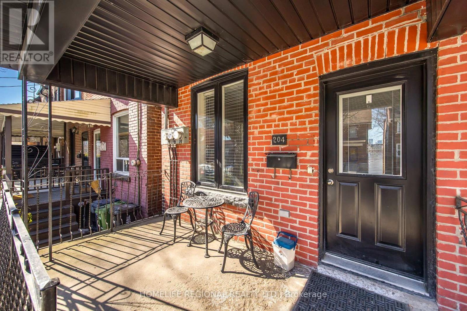 Photo 4 of 204 Roxton Road, Toronto ON