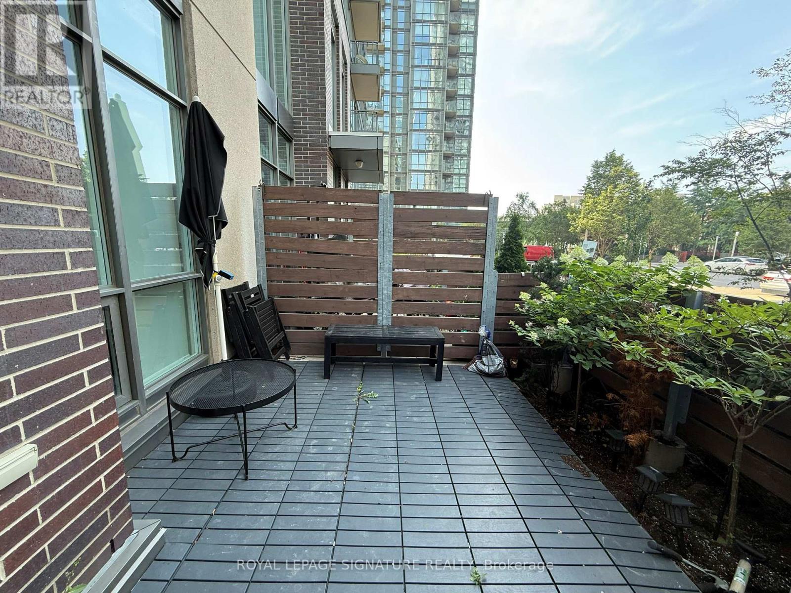 Photo 11 of 102 15 Brunel Court, Toronto ON