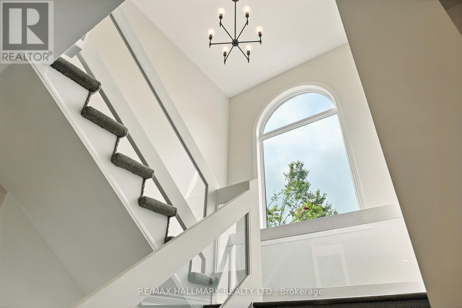 Photo 9 of 30 Pooles Road, Springwater ON