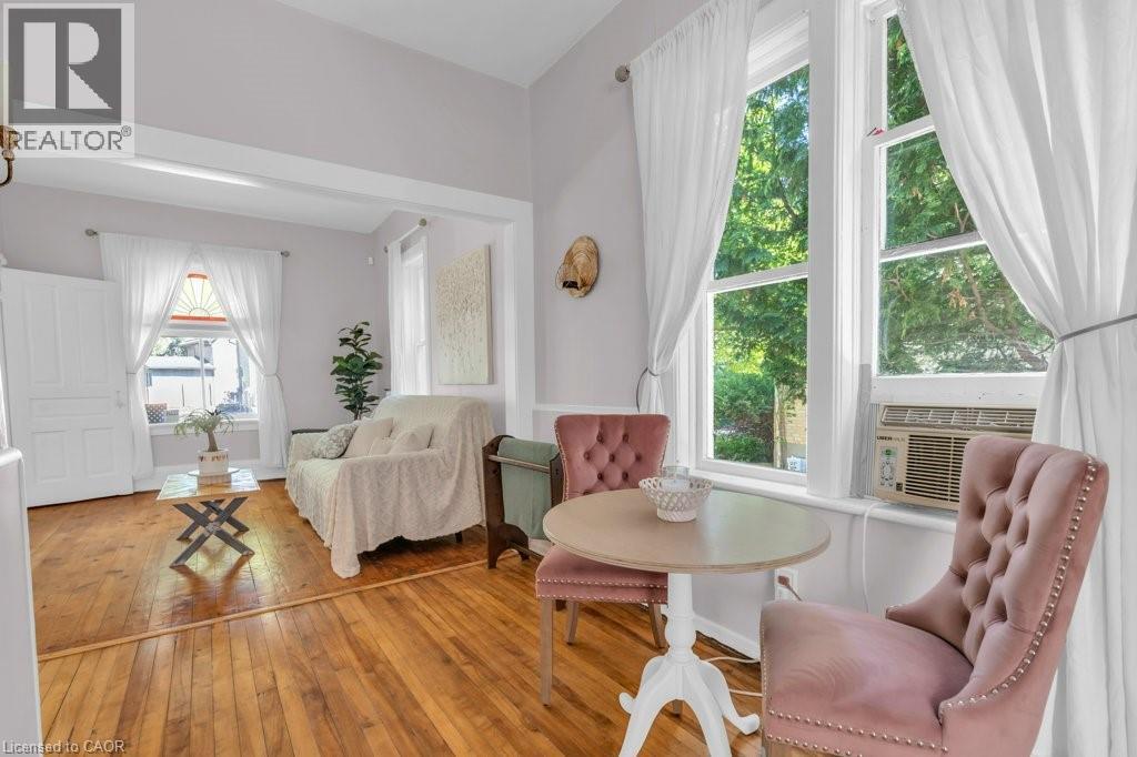 Photo 10 of 133 David Street, Kitchener ON