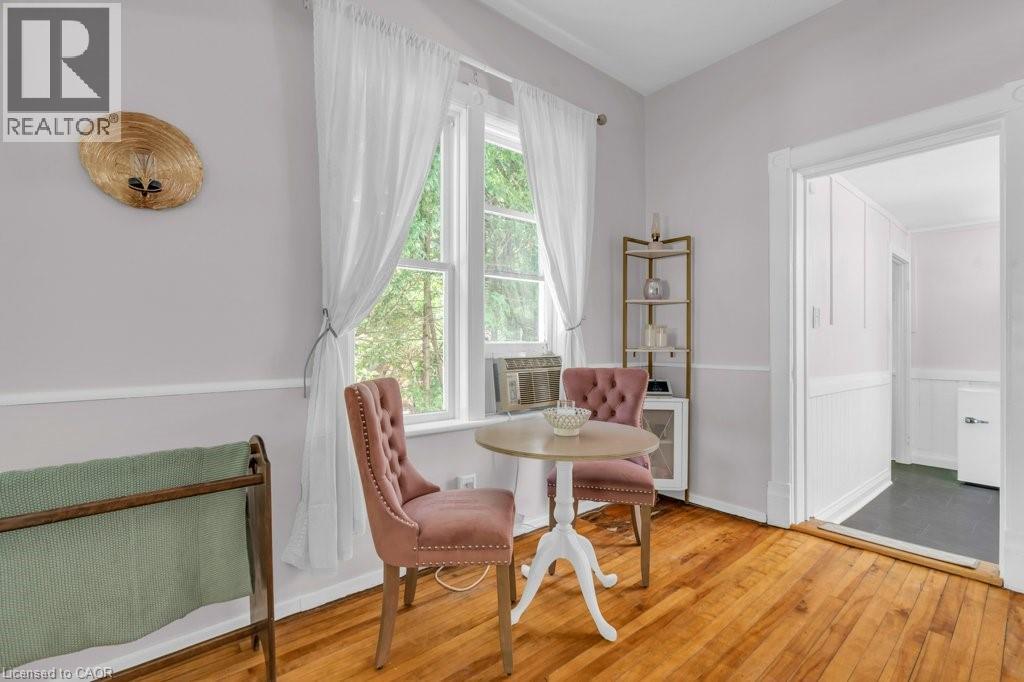 Photo 11 of 133 David Street, Kitchener ON