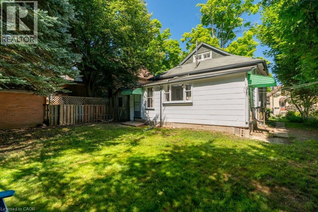 Photo 33 of 133 David Street, Kitchener ON