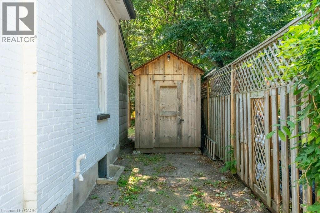 Photo 34 of 133 David Street, Kitchener ON