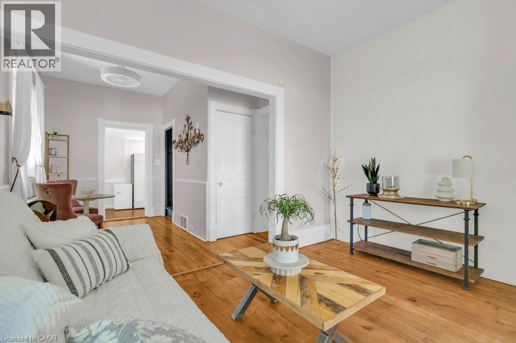 Photo 7 of 133 David Street, Kitchener ON