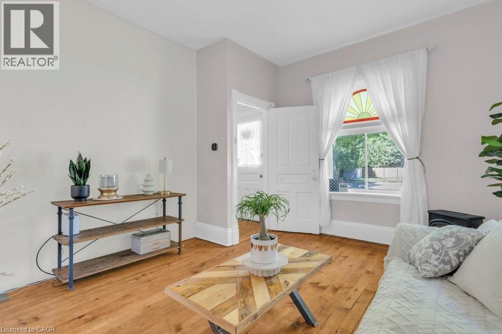 Photo 8 of 133 David Street, Kitchener ON