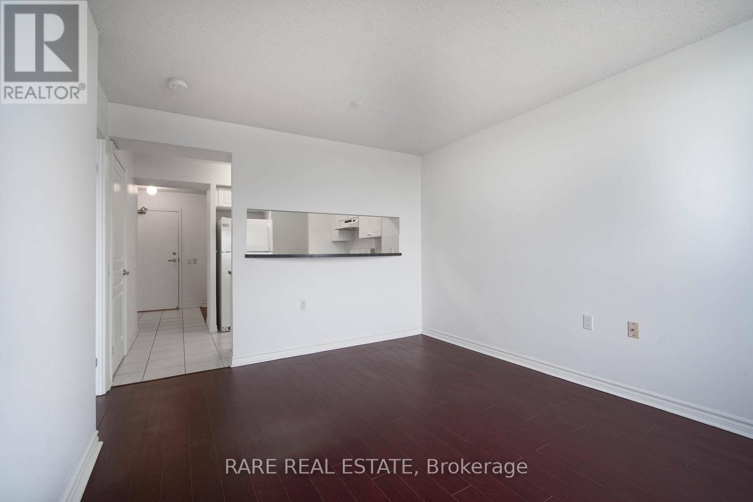 Photo 3 of 807 9015 Leslie Street, Richmond Hill ON
