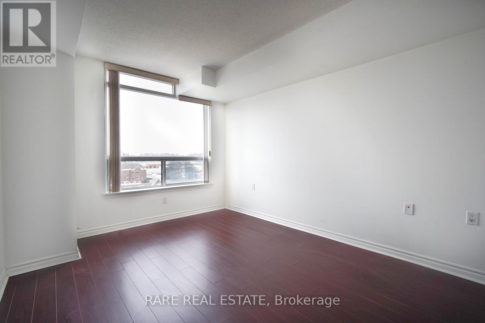 Photo 15 of 807 9015 Leslie Street, Richmond Hill ON