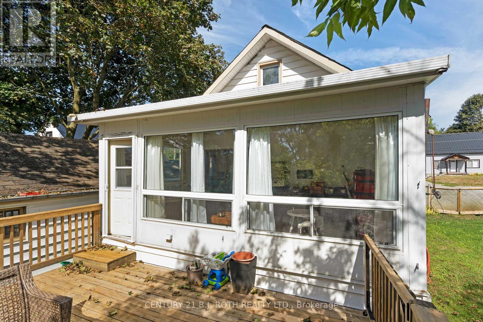 Photo 29 of 341 Nottawasaga Street, Orillia ON