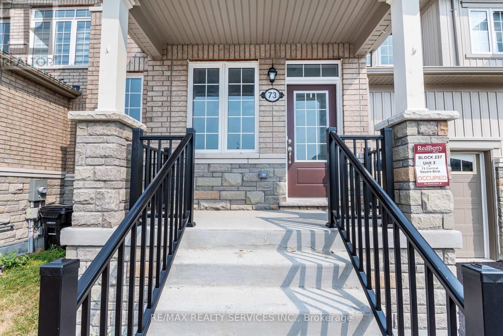 Photo 2 of 73 Central Square Boulevard, Wasaga Beach ON