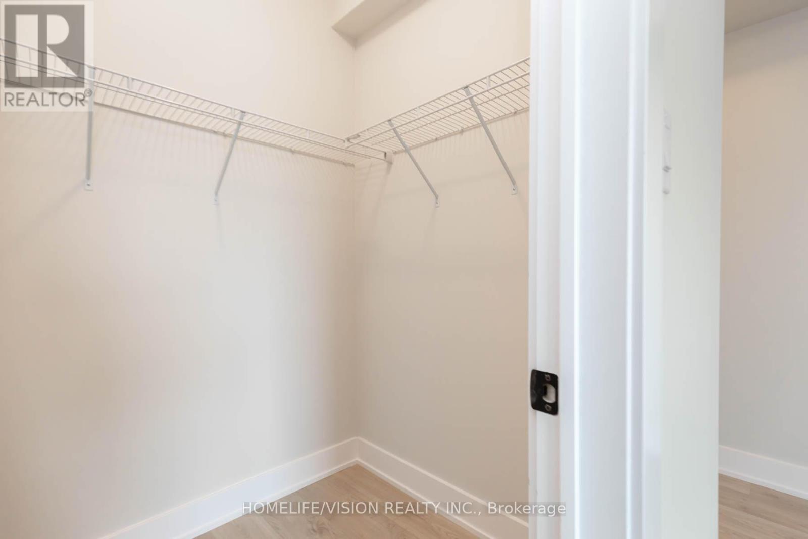 Photo 20 of 312 1 Chef Lane, Barrie ON