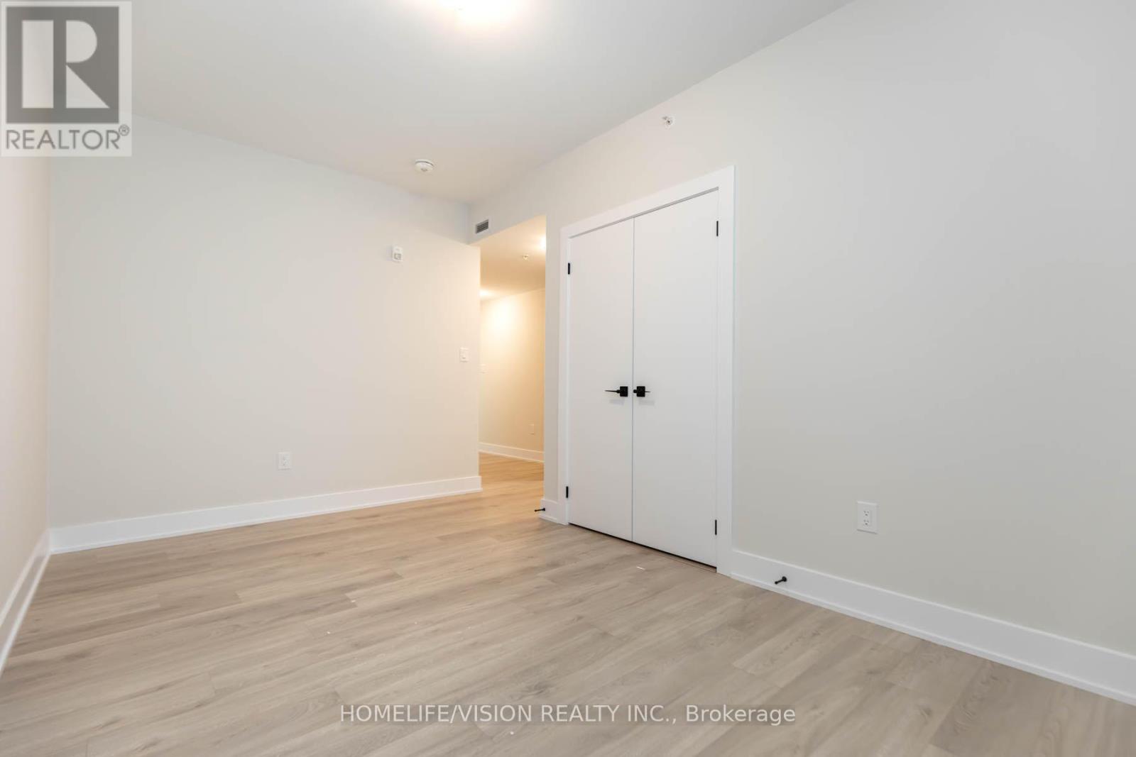 Photo 25 of 312 1 Chef Lane, Barrie ON
