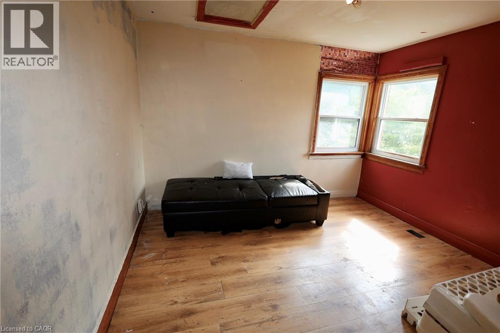 Photo 11 of 429 Erb Street W, Waterloo ON