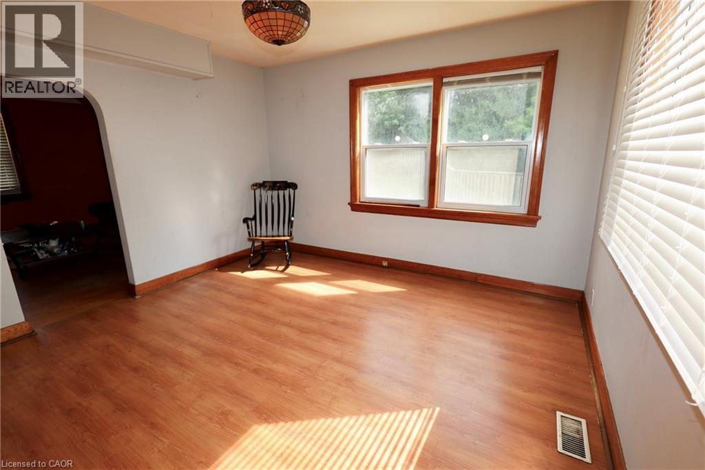 Photo 6 of 429 Erb Street W, Waterloo ON