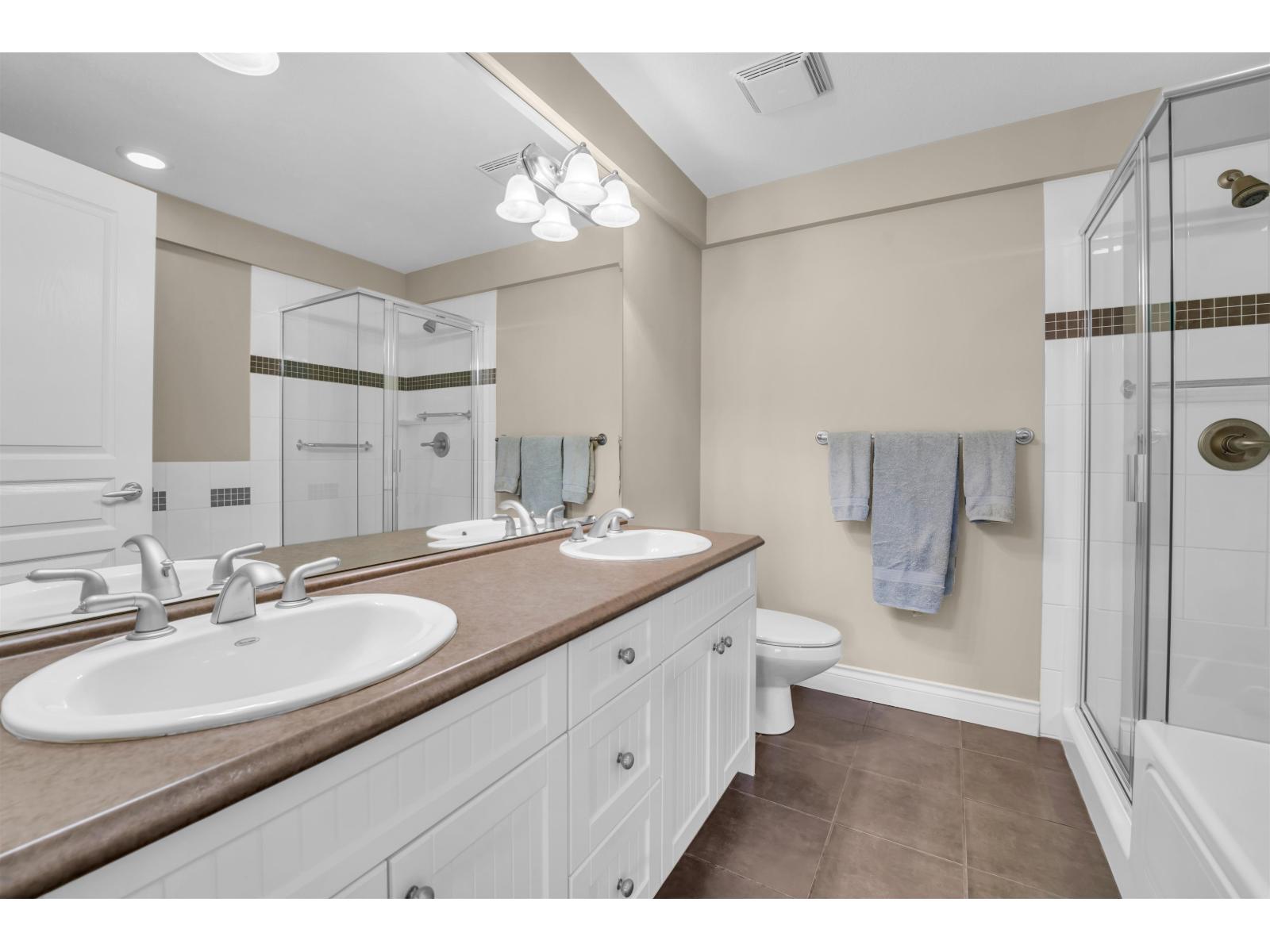 Photo 20 of 203 1787 154th Street, Surrey BC
