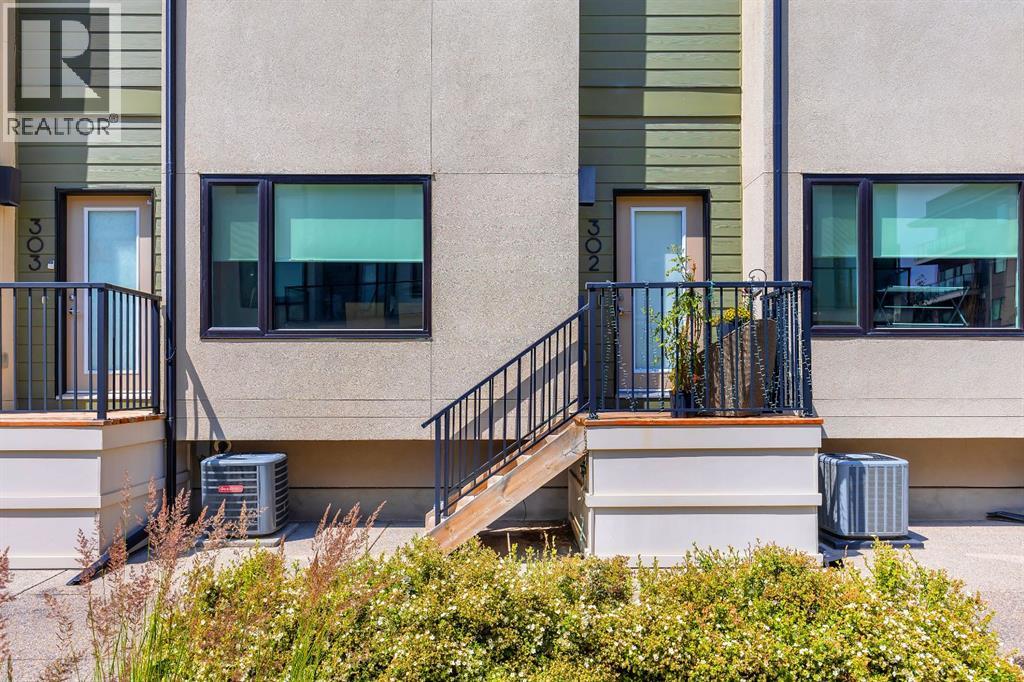 Single Family House for Sale in   Sherwood Square NW Sherwood Calgary 