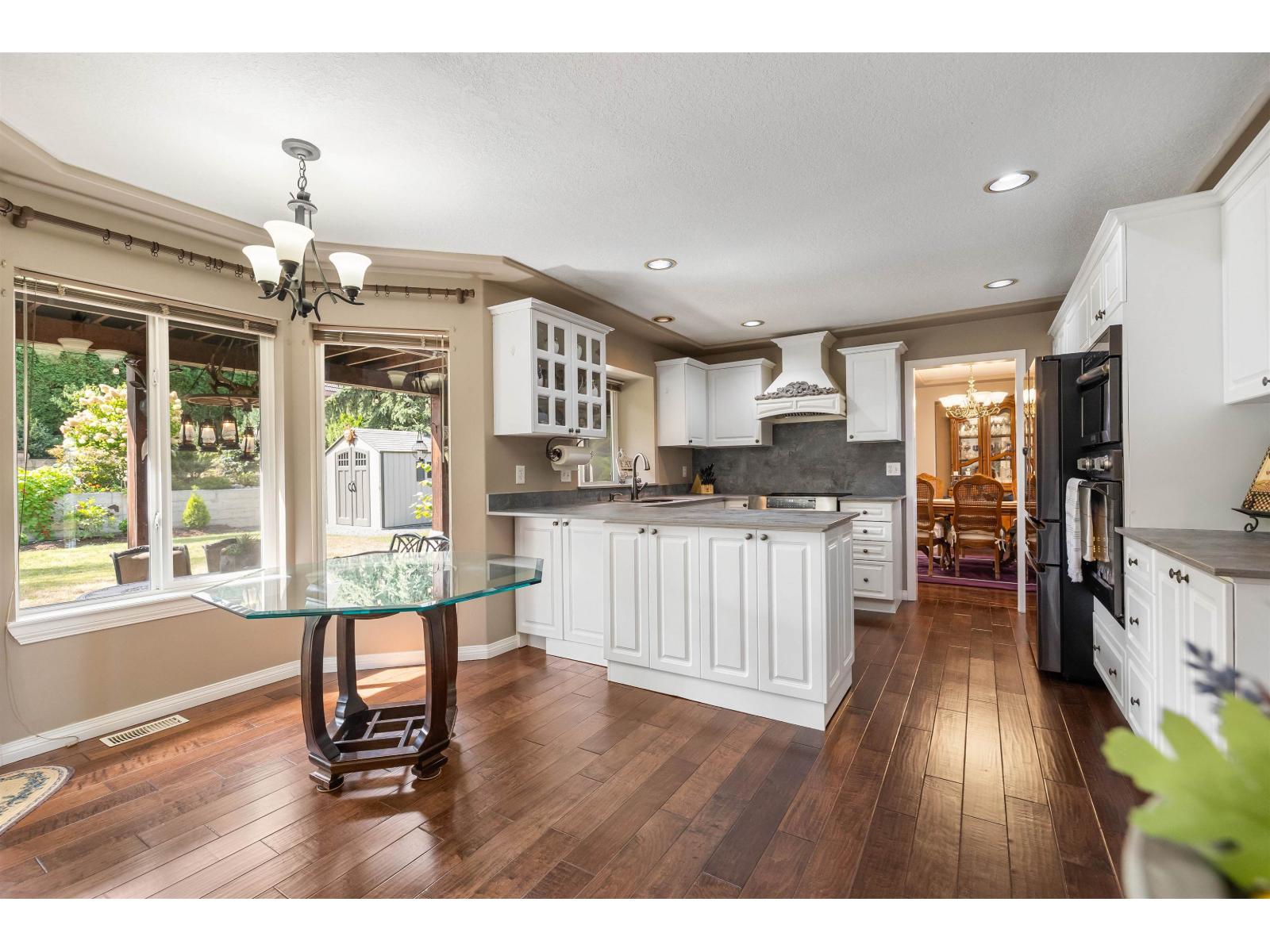 Photo 9 of 32788 Chilcotin Drive, Abbotsford BC