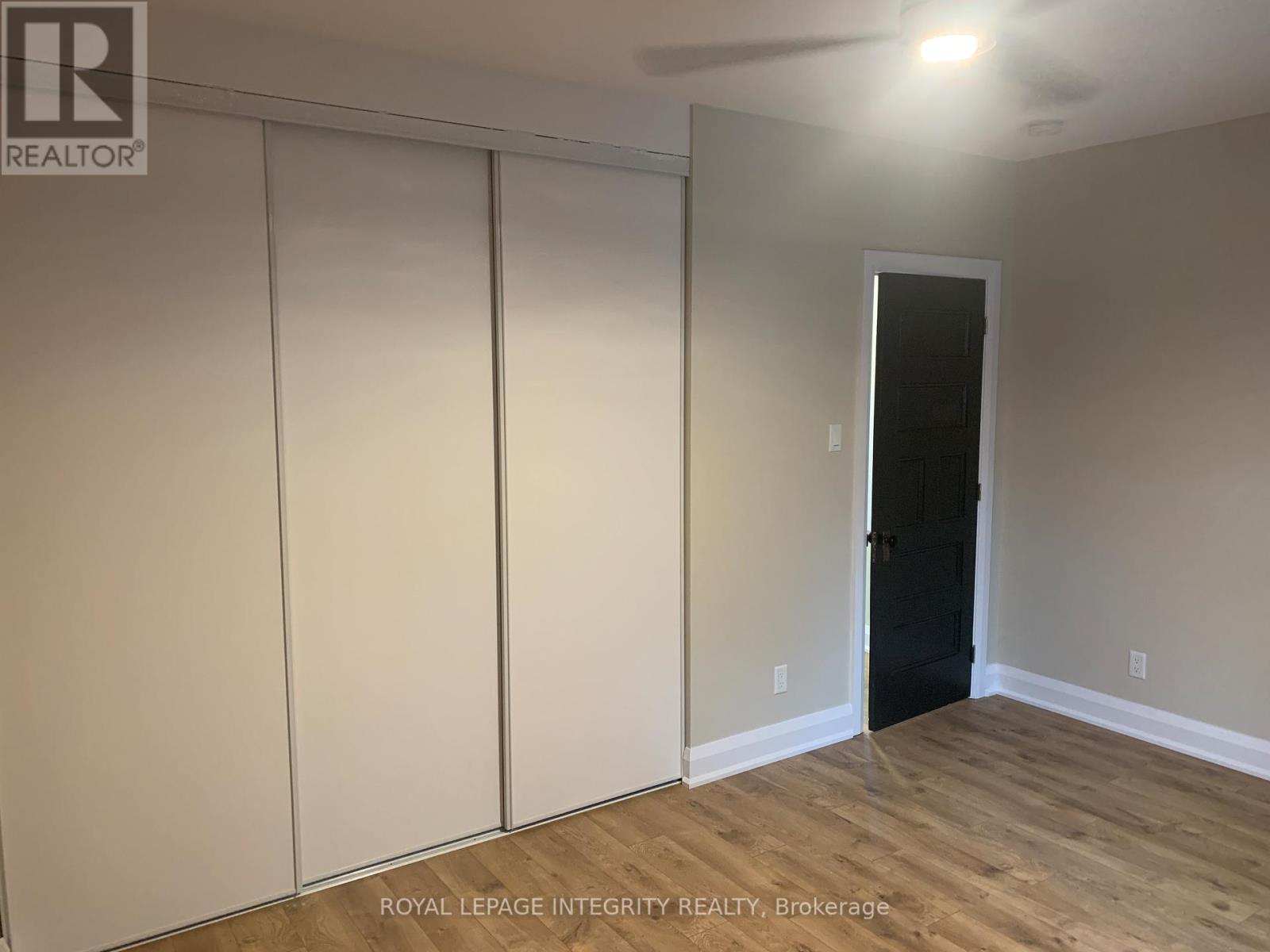 Photo 1 of 2 470 Besserer Street, Ottawa ON