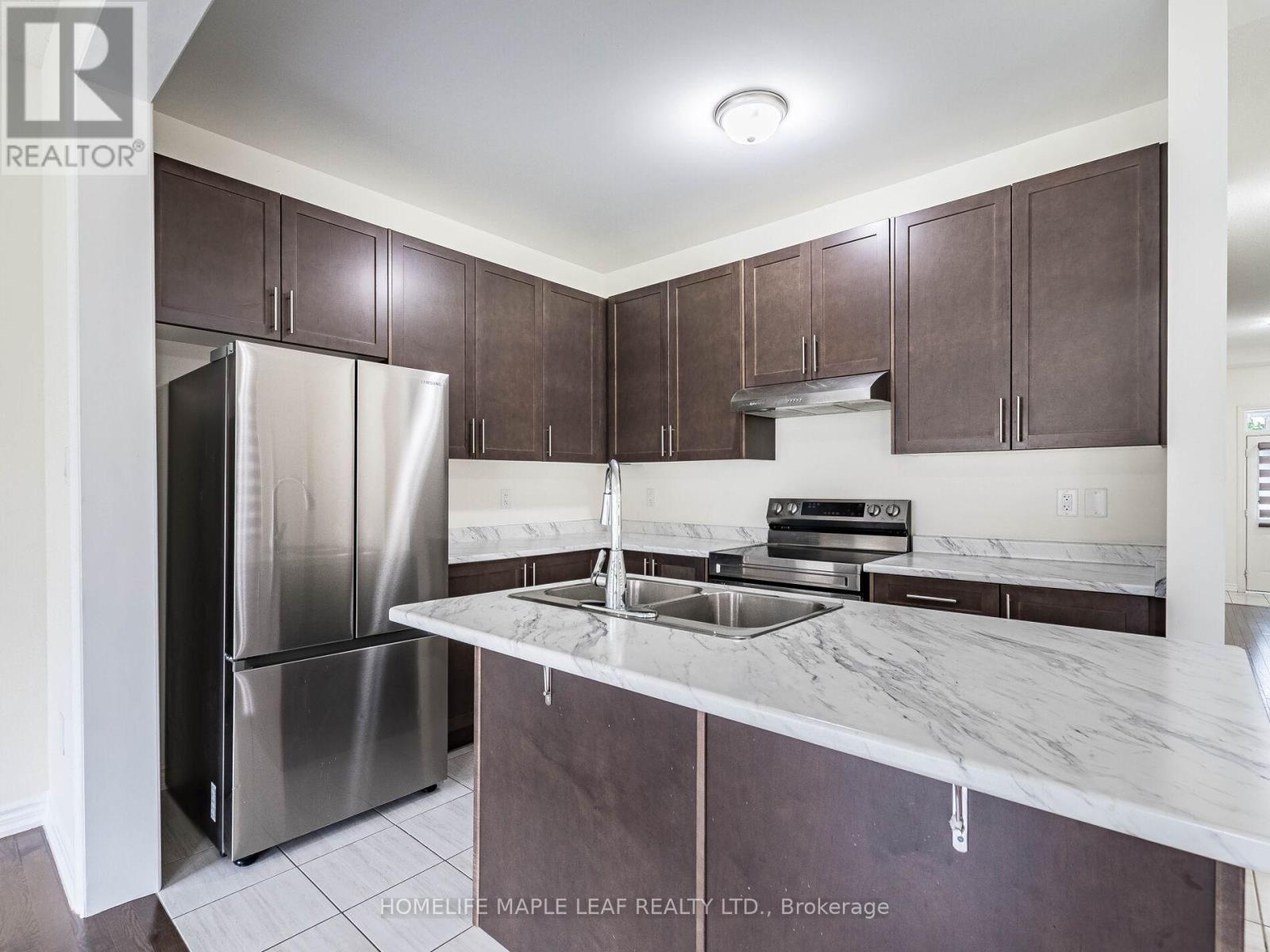 Photo 10 of 10 Truffle Court, Brampton ON