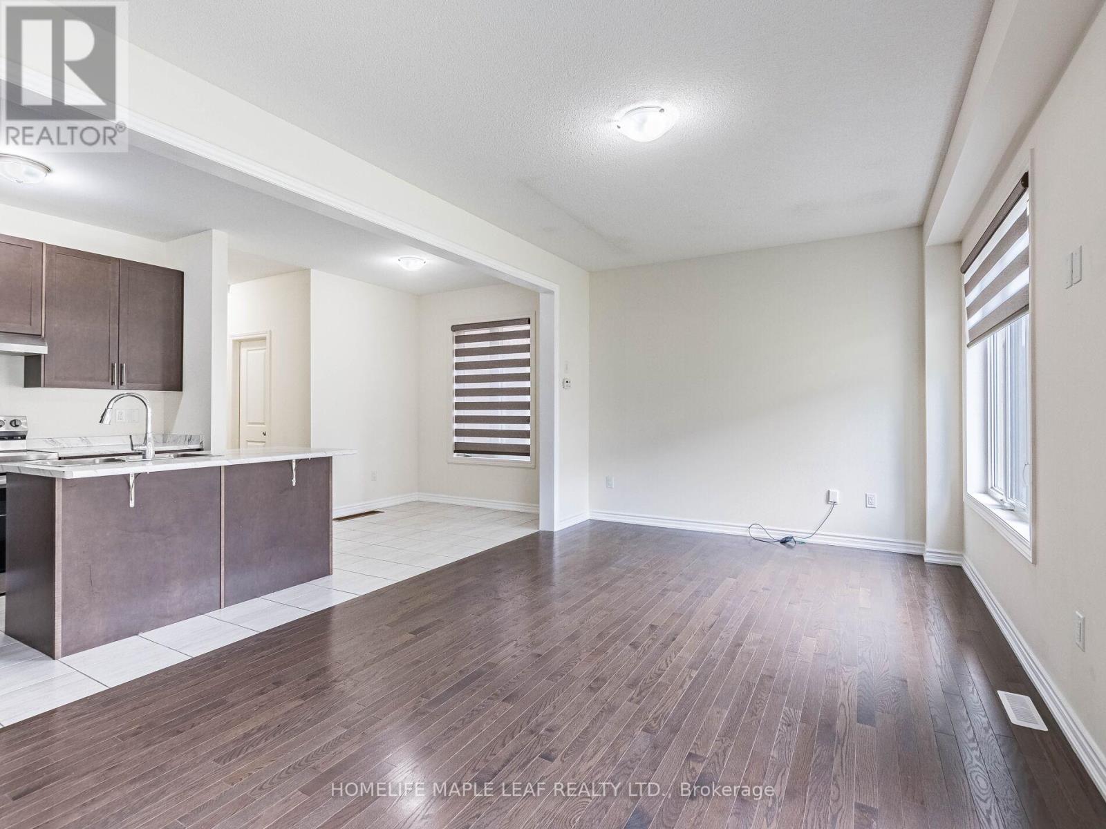 Photo 50 of 10 Truffle Court, Brampton ON