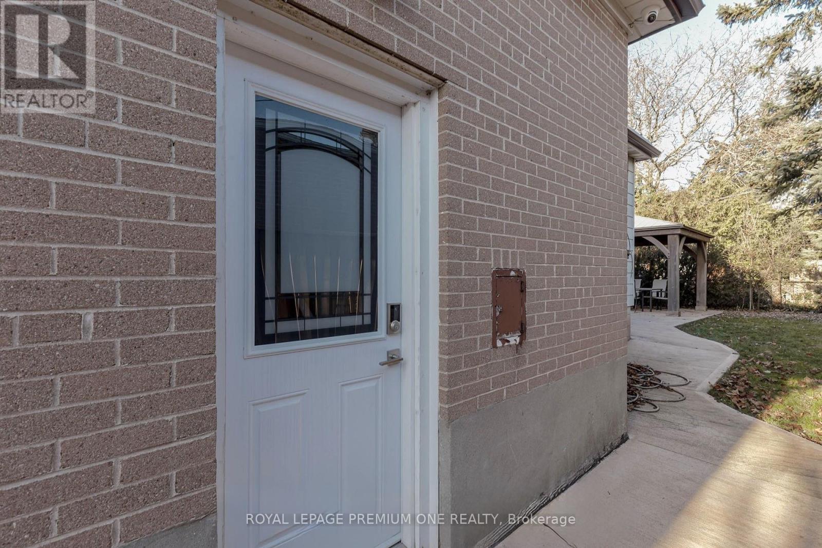 Photo 15 of Bsmt 2085 Bridge Road, Oakville ON