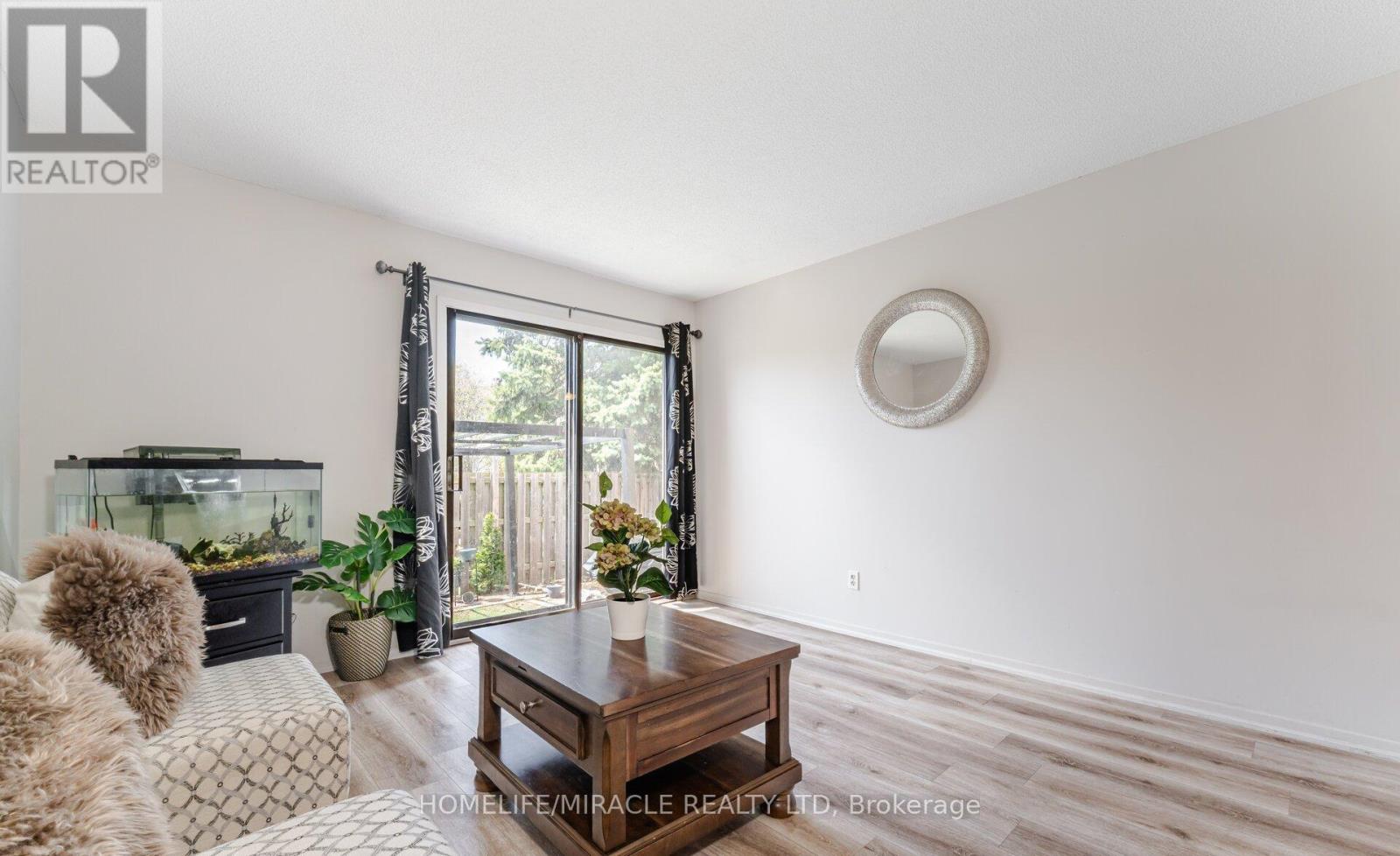 Photo 25 of 20 Wayne Nicol Drive, Brampton ON