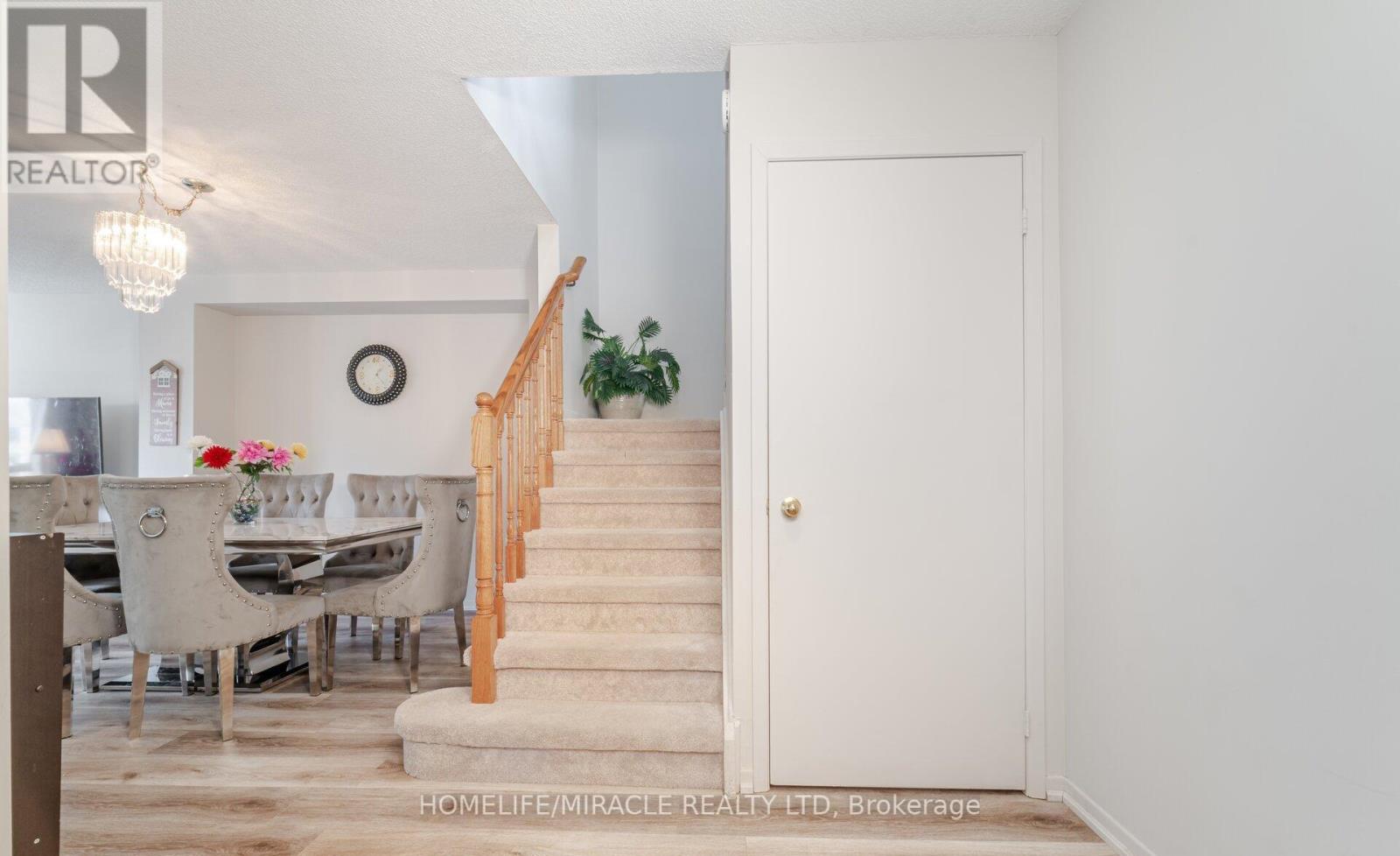 Photo 29 of 20 Wayne Nicol Drive, Brampton ON