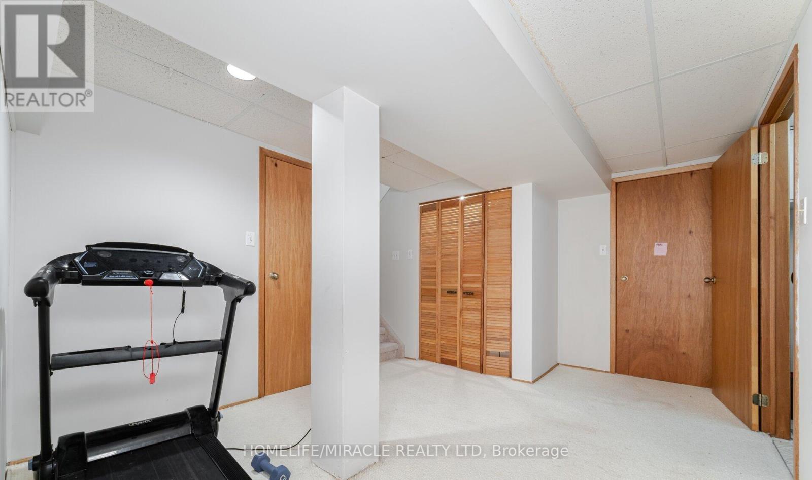 Photo 39 of 20 Wayne Nicol Drive, Brampton ON