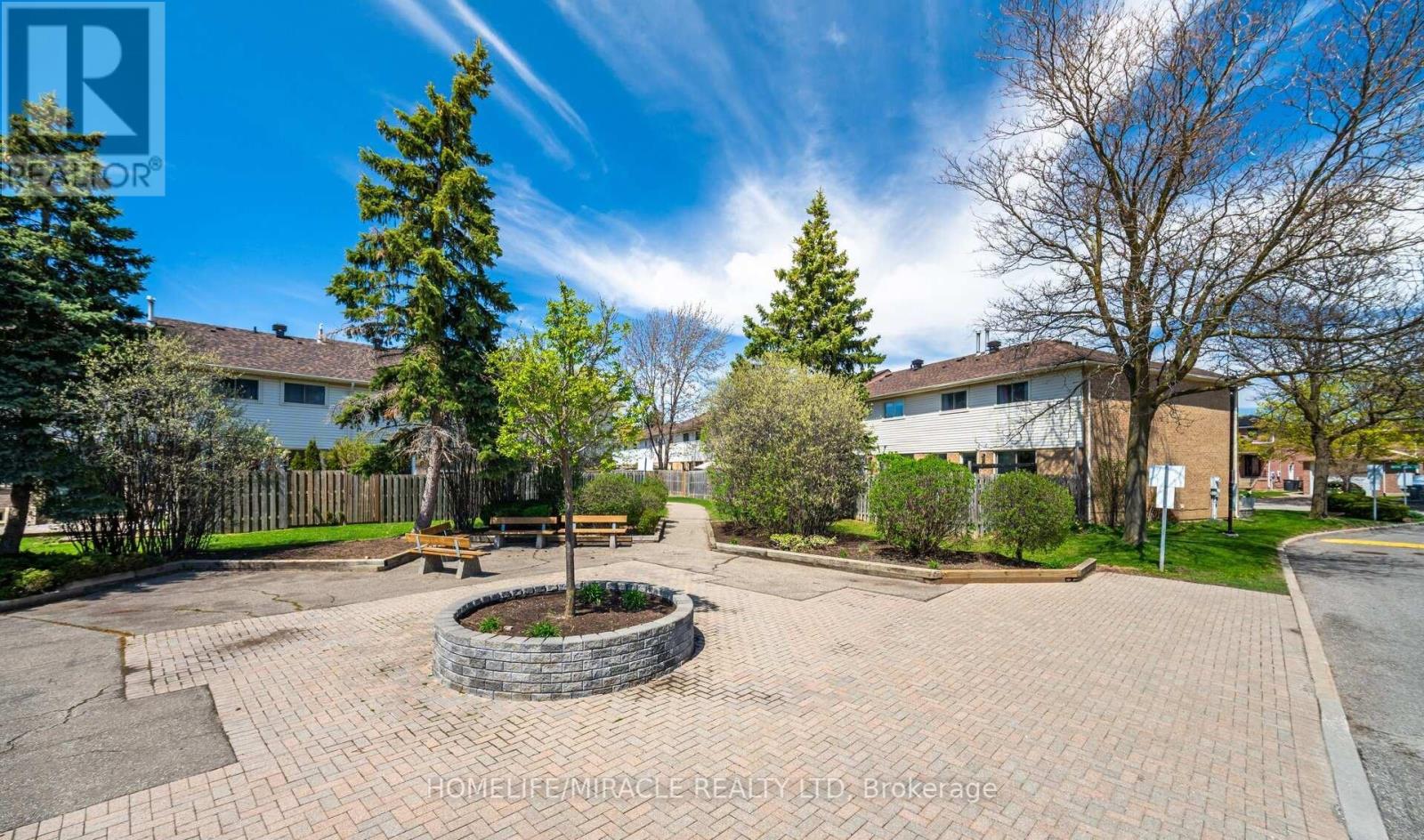 Photo 41 of 20 Wayne Nicol Drive, Brampton ON