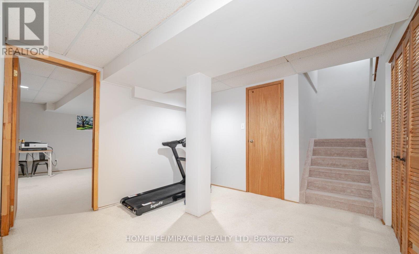 Photo 42 of 20 Wayne Nicol Drive, Brampton ON