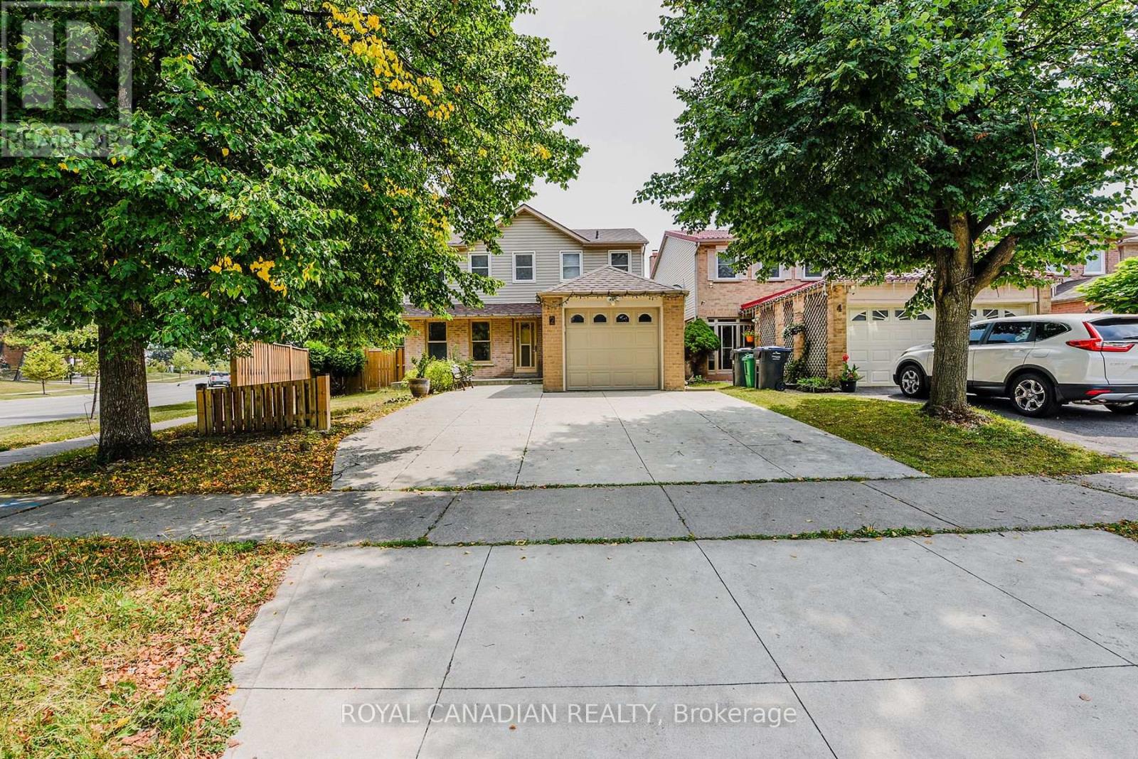 Photo 2 of 2 Mayberry Court, Brampton ON