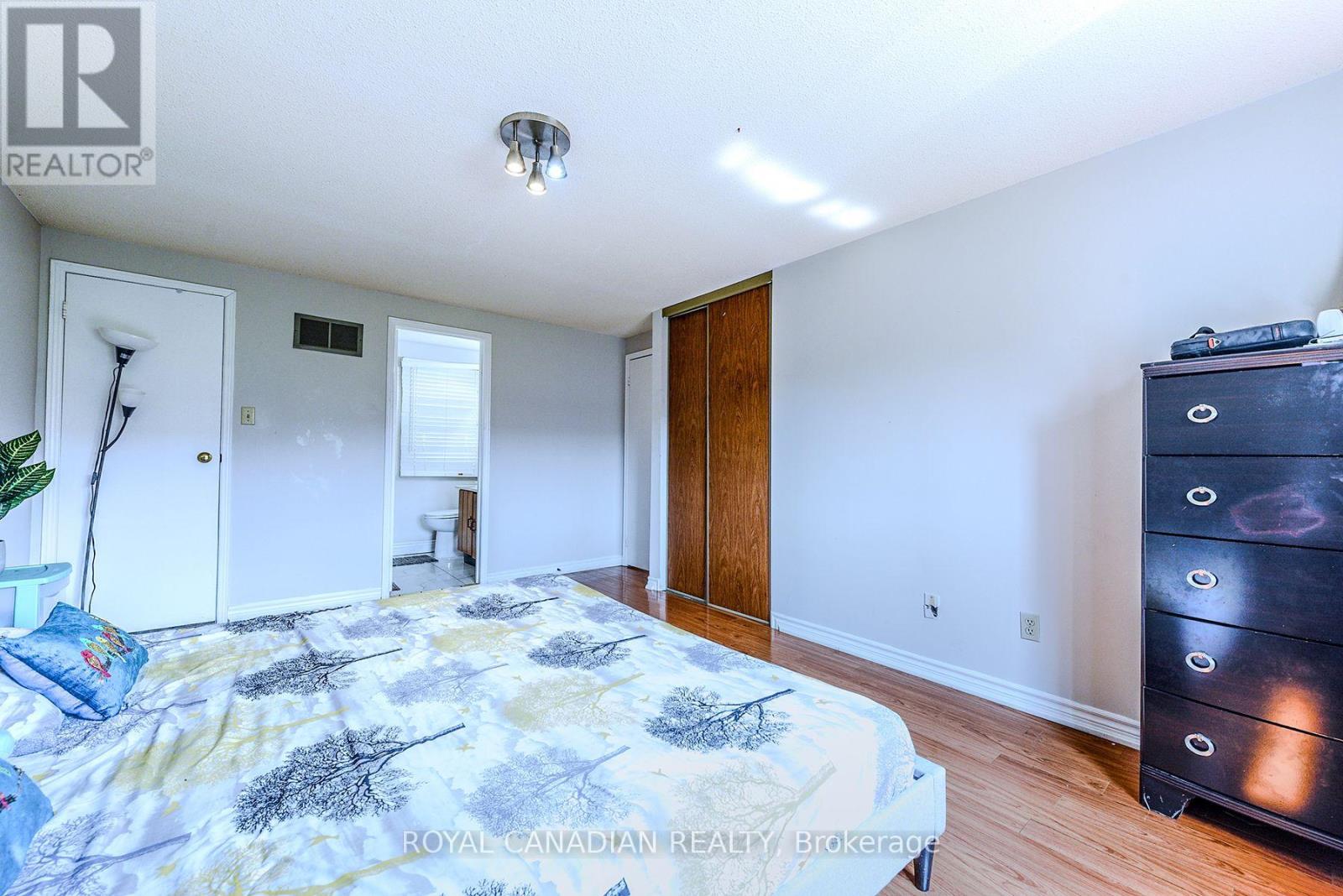 Photo 25 of 2 Mayberry Court, Brampton ON